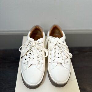 Joie Sneakers